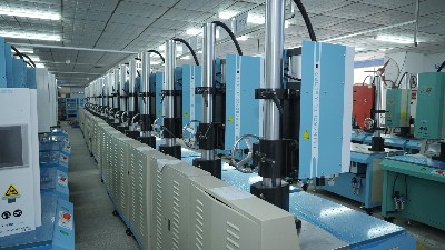 珠海伺服超聲波焊接機(jī)助力汽車行業(yè)發(fā)展—高穩(wěn)定可靠焊接